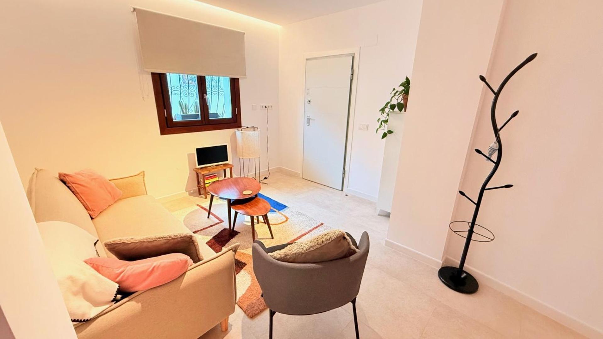 شقة New Calm & Charming Loft ألتيا المظهر الخارجي الصورة